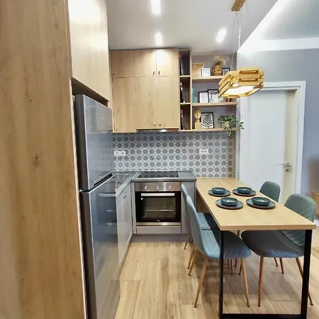 Modern Style 2br-apt - 10min To Skanderbeg Square