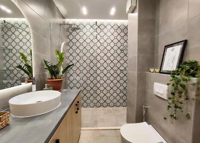 Apartment Modern Style 2br-apt - 10min To Skanderbeg Square Tirana