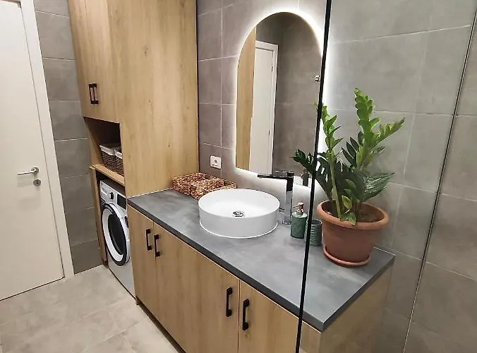 Modern Style 2br-apt - 10min To Skanderbeg Square Apartman