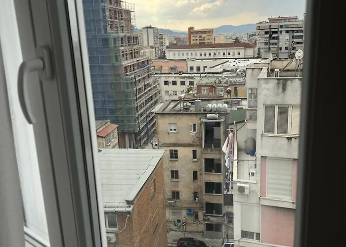 Modern Style 2br-apt - 10min To Skanderbeg Square * Tirana